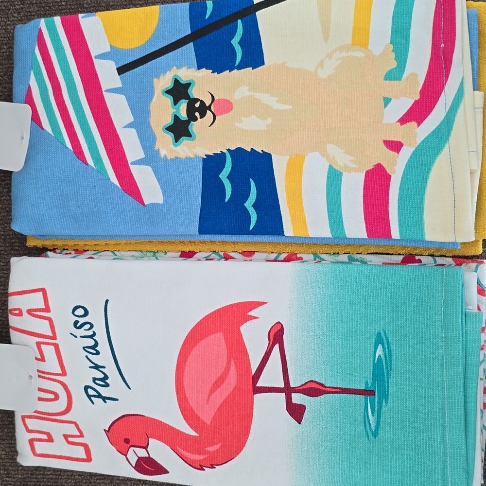 LAYERINGS TROPICAL FLAMINGO & BEACH KITCHEN HAND TOWELS BUNDLE OF 4 TOWELS